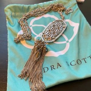 Kendra Scott ‘rayne’ necklace—silver tone chain/rhodium filigree